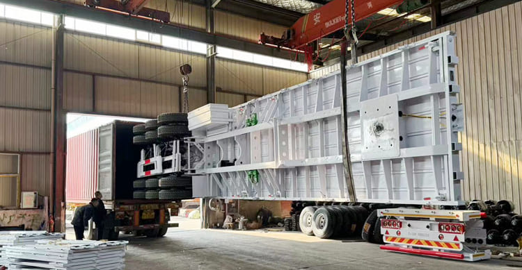 Tri Axle 40 Ft Flatbed Trailer for sale in Cameroon
