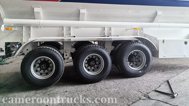 Tri Axle Fuel Tanker Trailer for Sale in Cameroon
