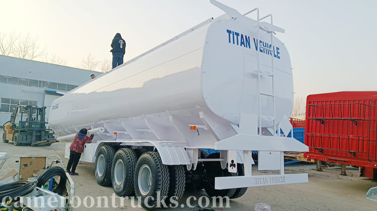 Tri Axle Fuel Tanker Trailer for Sale in Cameroon
