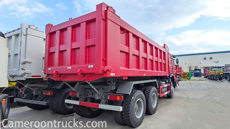 6x4 Used Howo Dump Truck 2023 for Sale in Cameroon