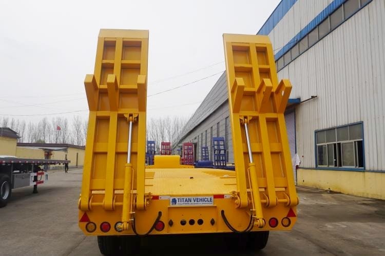 4 Axle 100 Ton Lowbed Truck Price for Sale in Cameroon
