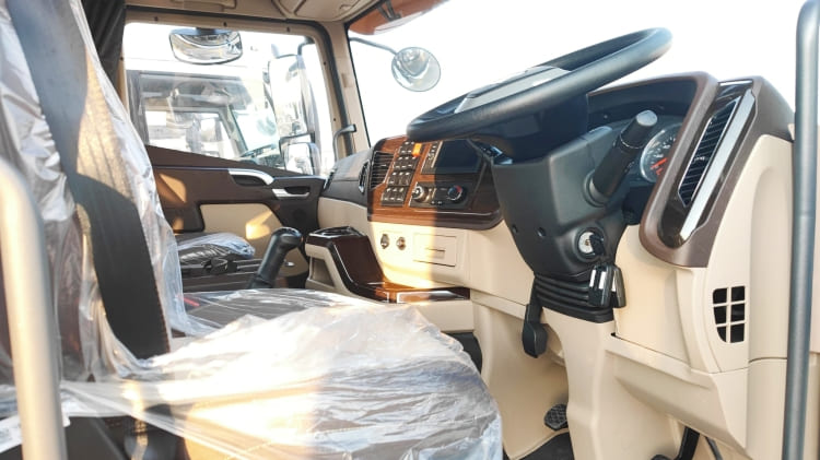 JH6 Faw Jiefang Trator Head for Sale in Cameroon
