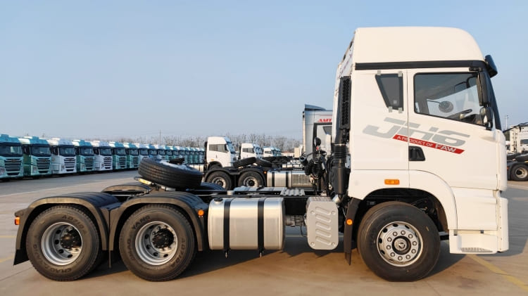 JH6 Faw Jiefang Trator Head for Sale in Cameroon