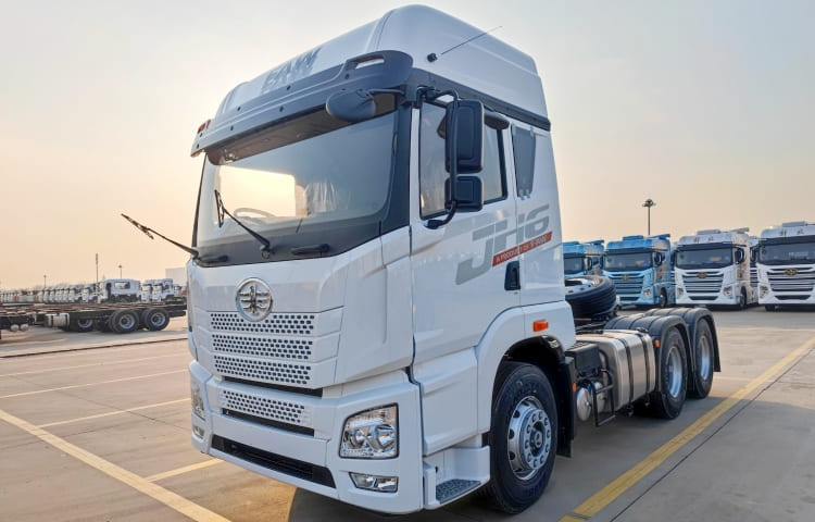 JH6 Faw Jiefang Trator Head for Sale in Cameroon