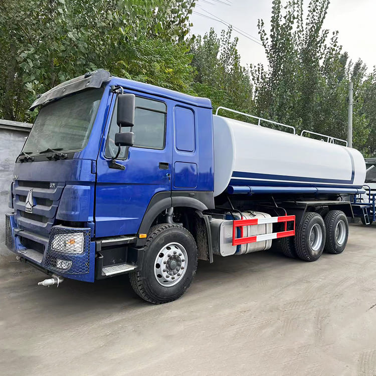 Second Hand Howo Water Tank Truck 371 HP